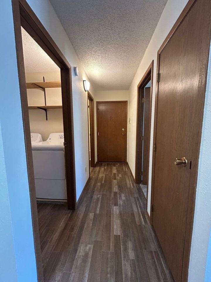 3203 15th Ave S Apt B - Photo 4 of 10