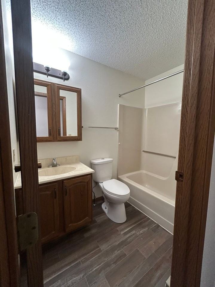 3203 15th Ave S Apt B - Photo 5 of 10