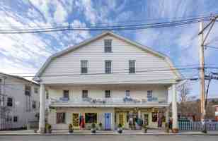 featured image of 5 Rock City Rd