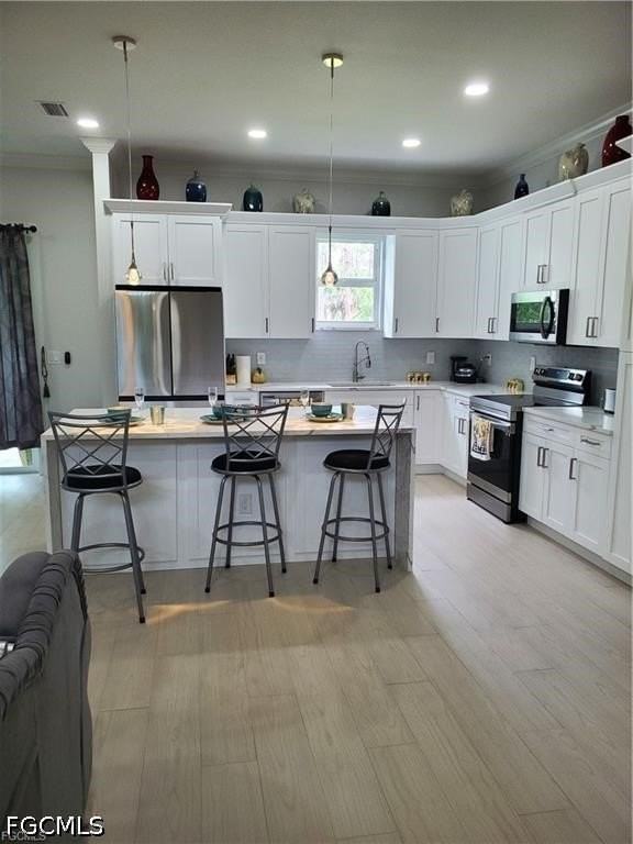 603 W 9th St - Photo 3 of 17