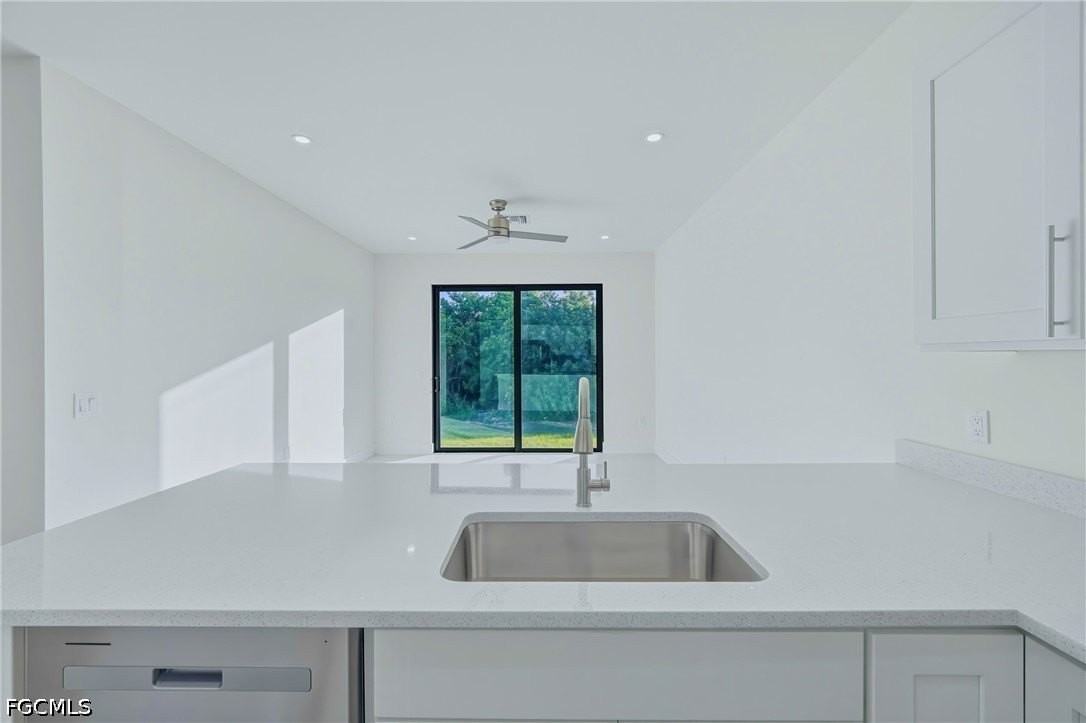 5428 Bristo St - Photo 7 of 17