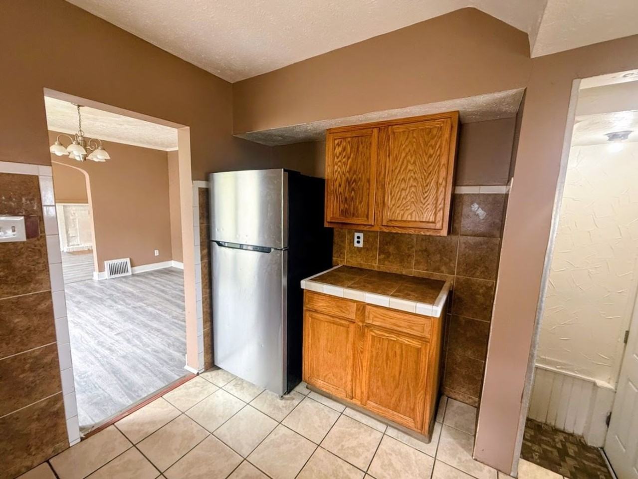 601 Glendora Ave - Photo 7 of 15