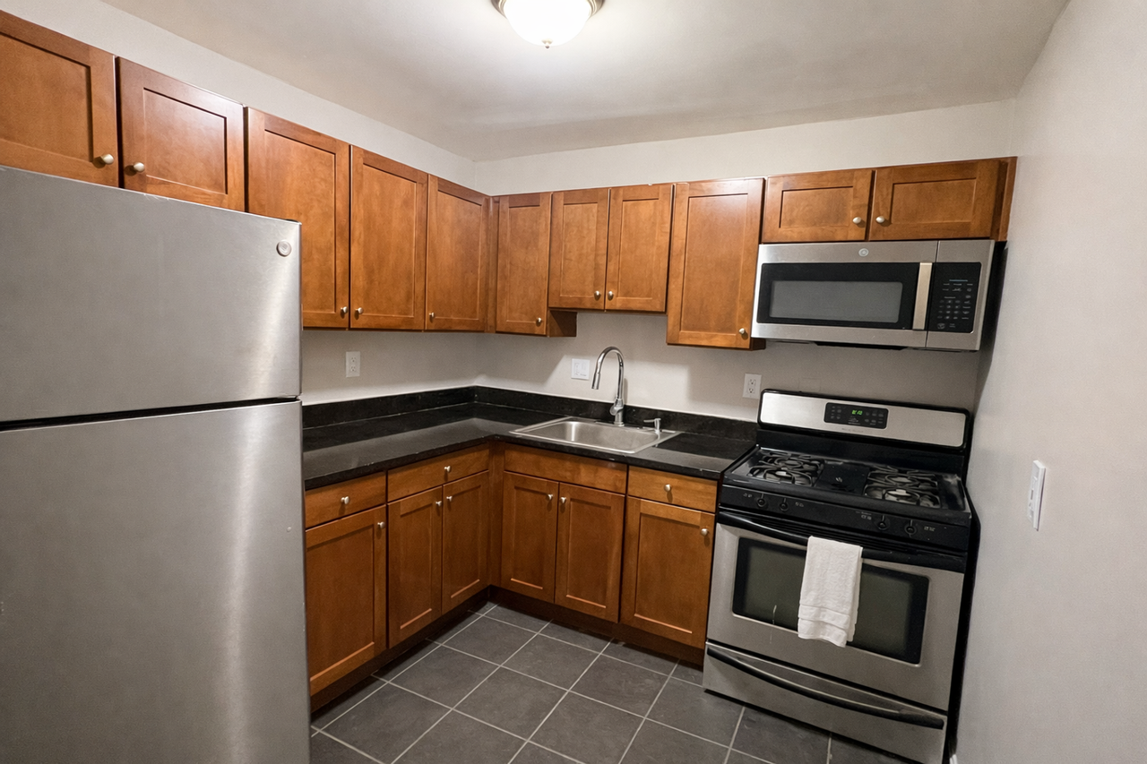 3103 Naylor Rd Se #301 - Photo 2 of 8