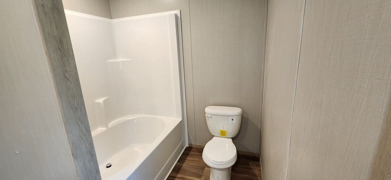 32681 Hillcreek Rd - Photo 6 of 8