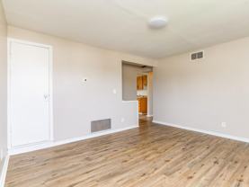 The Nineteen Forty Three - Photo 1 of 1