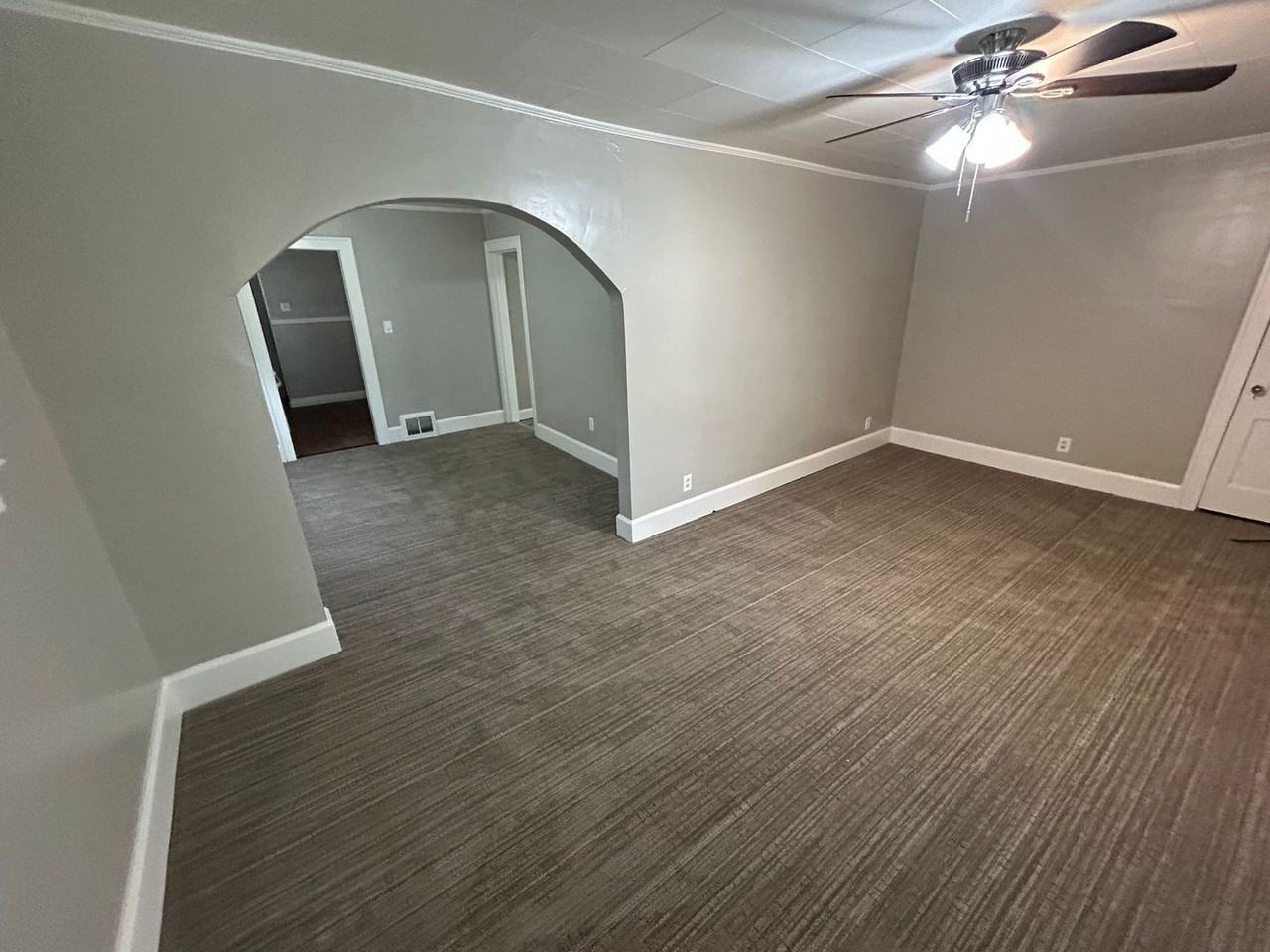 610 Eleanor Ave - Photo 2 of 2