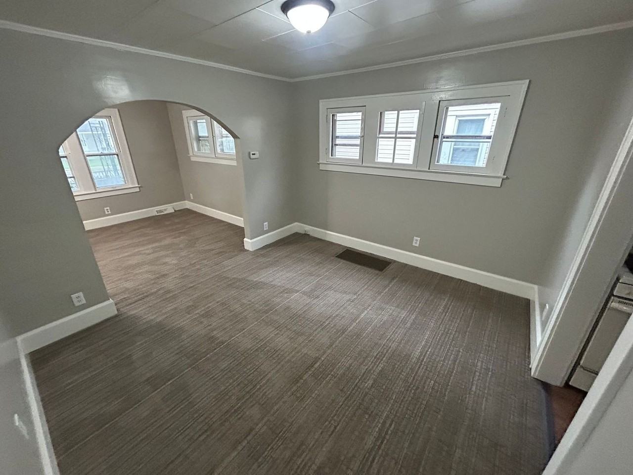 610 Eleanor Ave - Photo 4 of 9