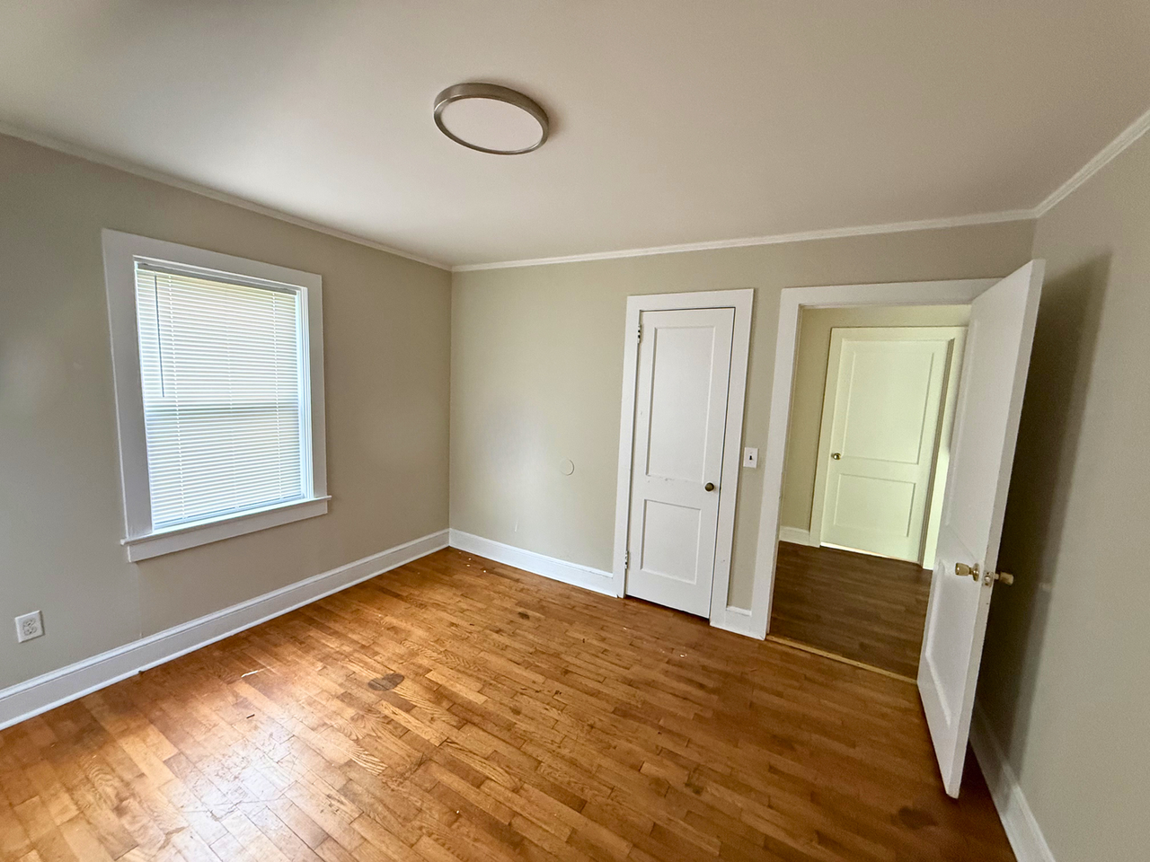 2311 Central Dr - Photo 3 of 11