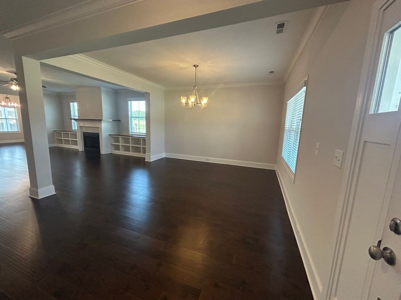 14889 Imperial Dr - Photo 4 of 37