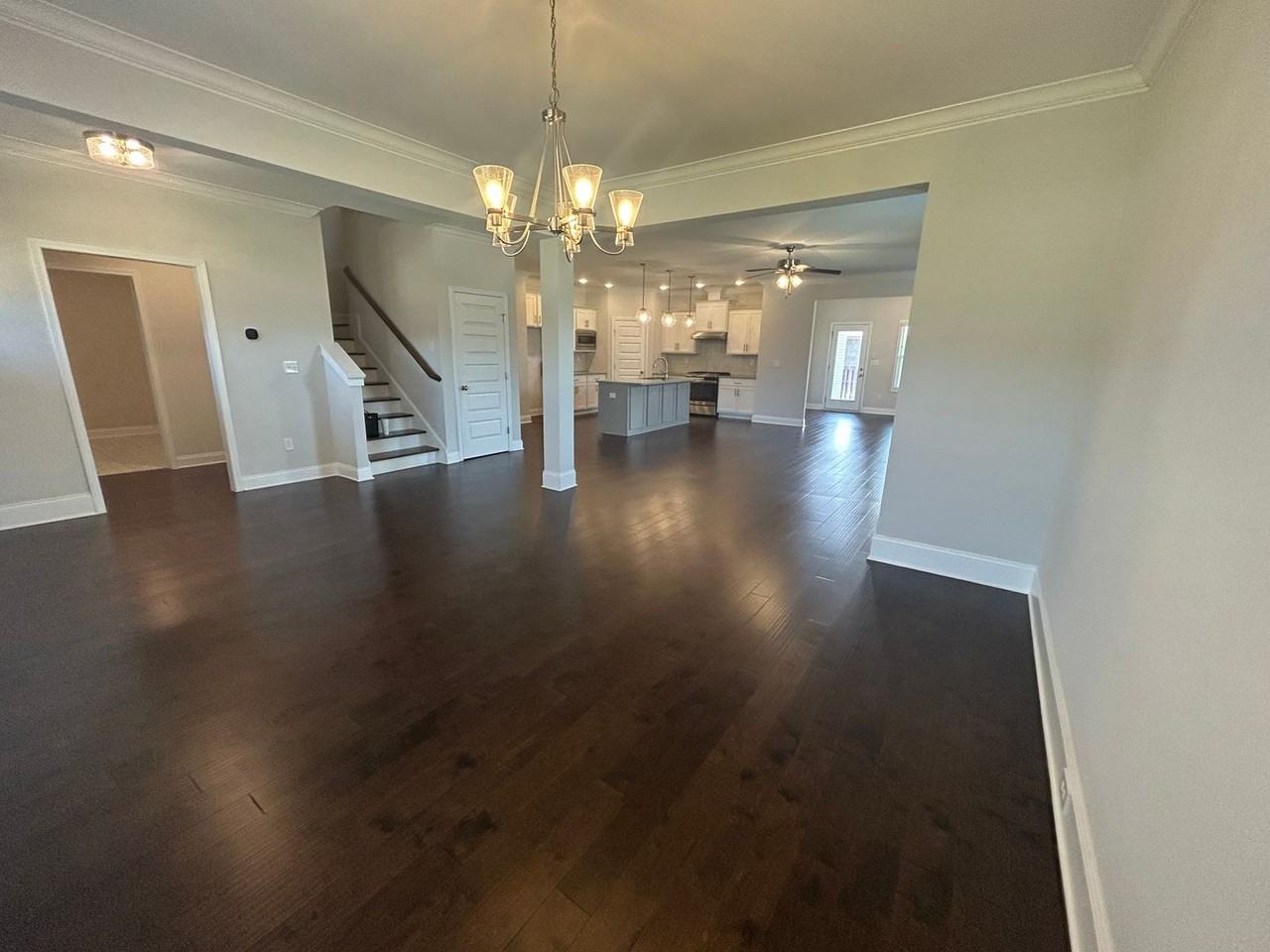 14889 Imperial Dr - Photo 5 of 37