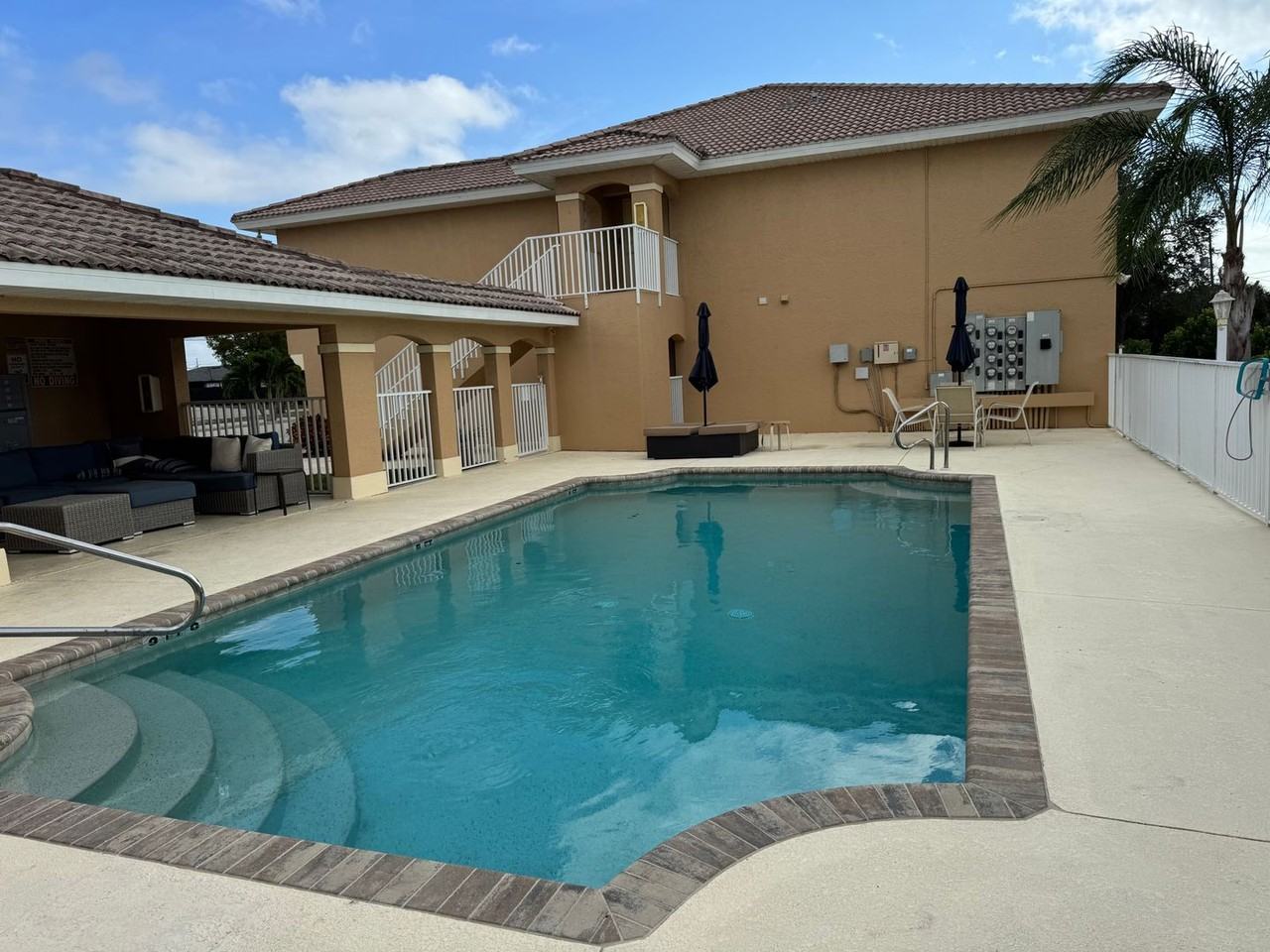 4520 Skyline Blvd - Photo 6 of 23