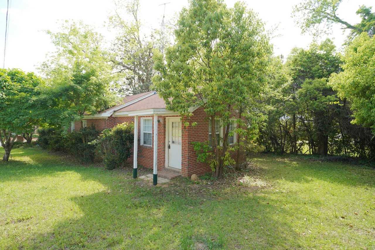 702 Nassau St - Photo 3 of 26