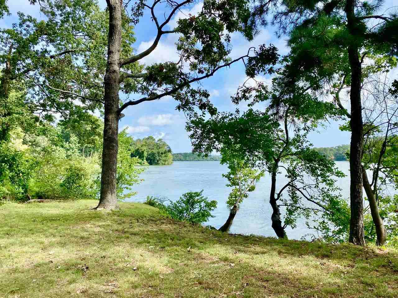 1716 Sunrise Dr - Photo 2 of 42