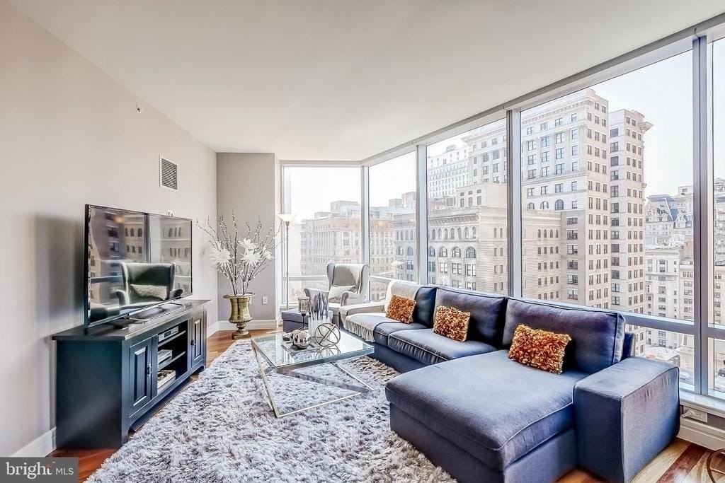 1414 S Penn Sq #18A - Photo 2 of 29