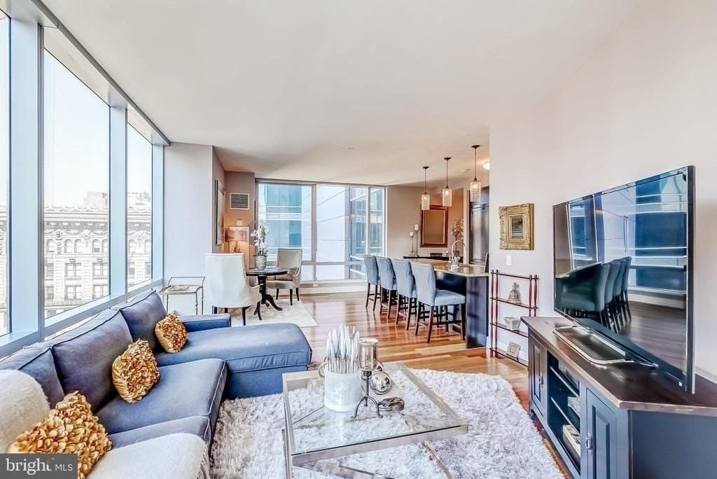 1414 S Penn Sq #18A - Photo 3 of 29