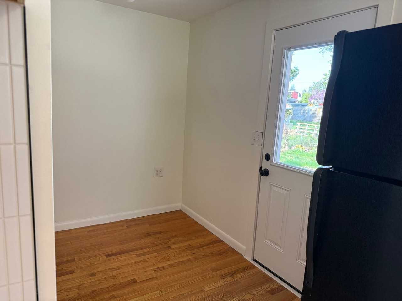 631 E Frederick St - Photo 6 of 25