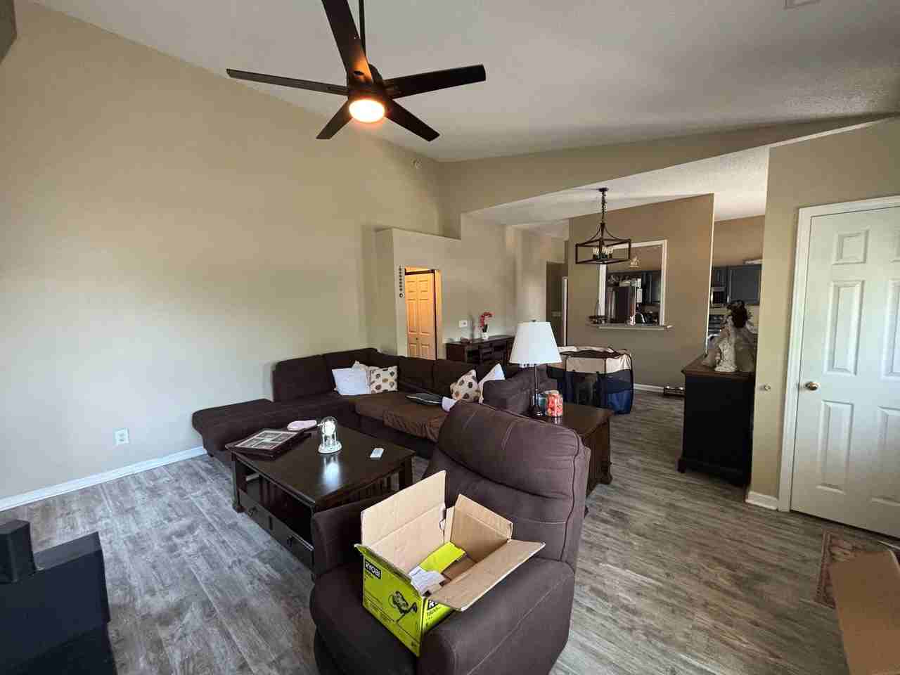 2100 Sapling Ct - Photo 7 of 35