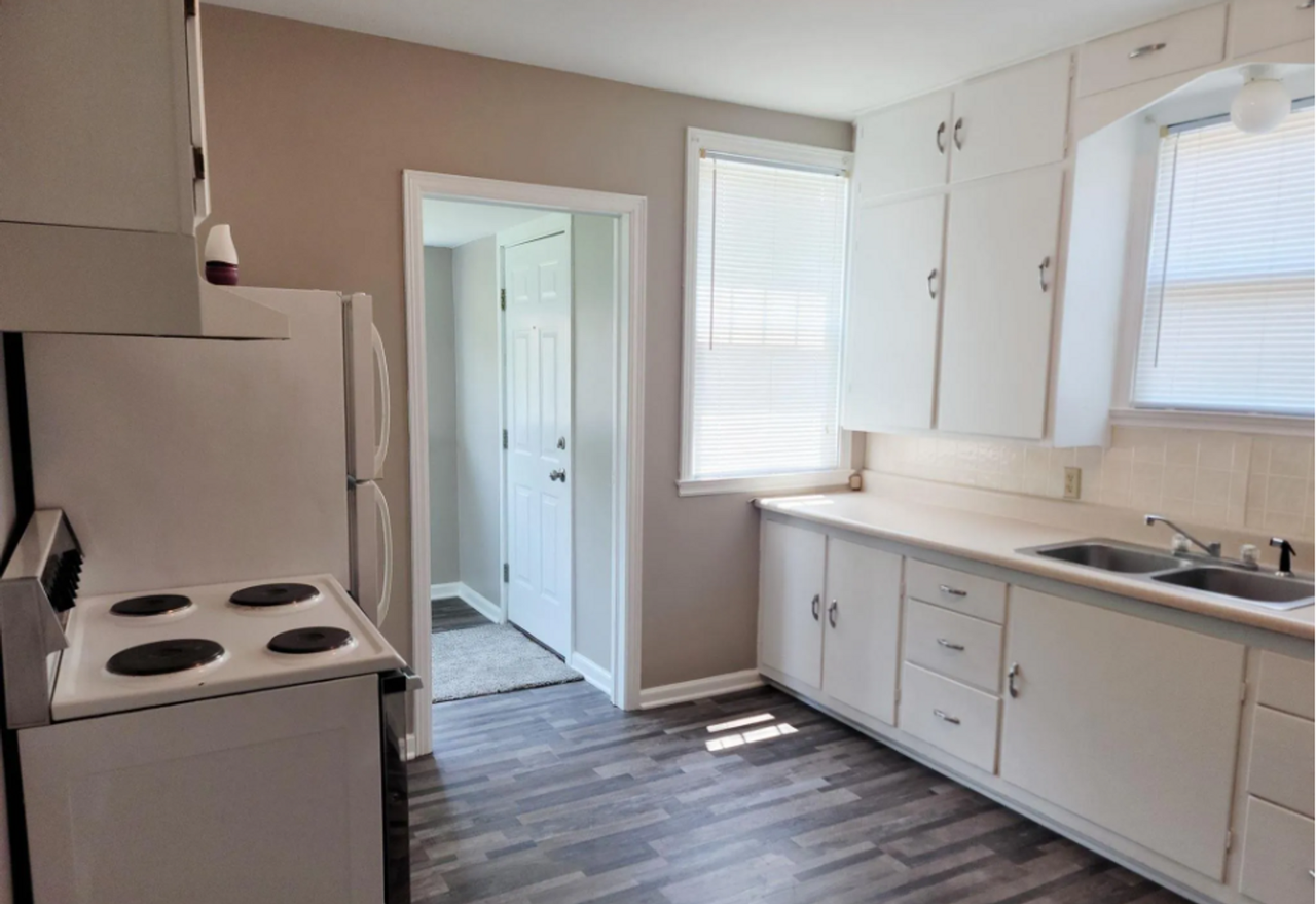 321 W Railroad St - Photo 5 of 14