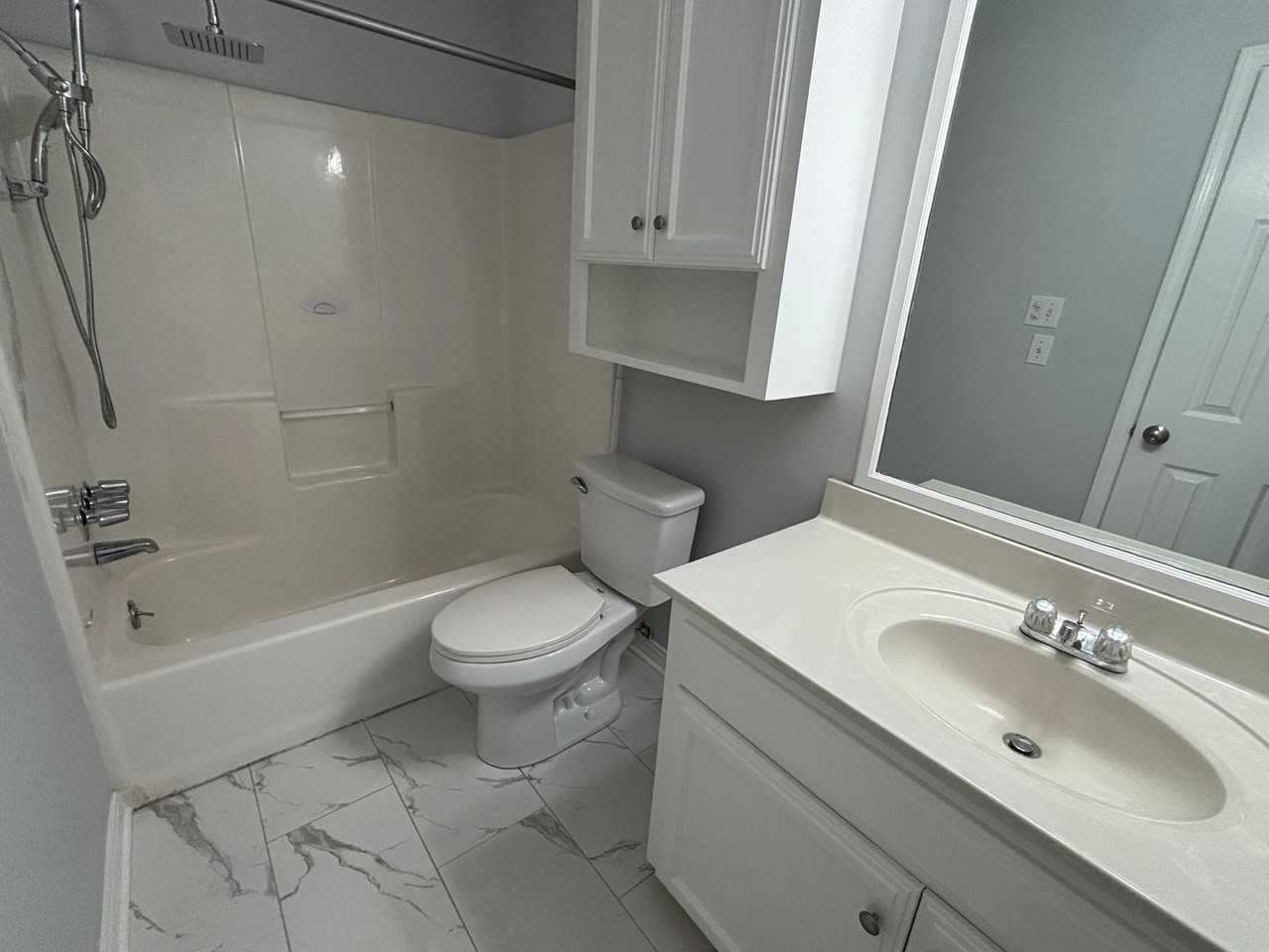 9647 Amblewood Ln - Photo 7 of 22