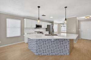 featured image of 1944 E Aloe Pl