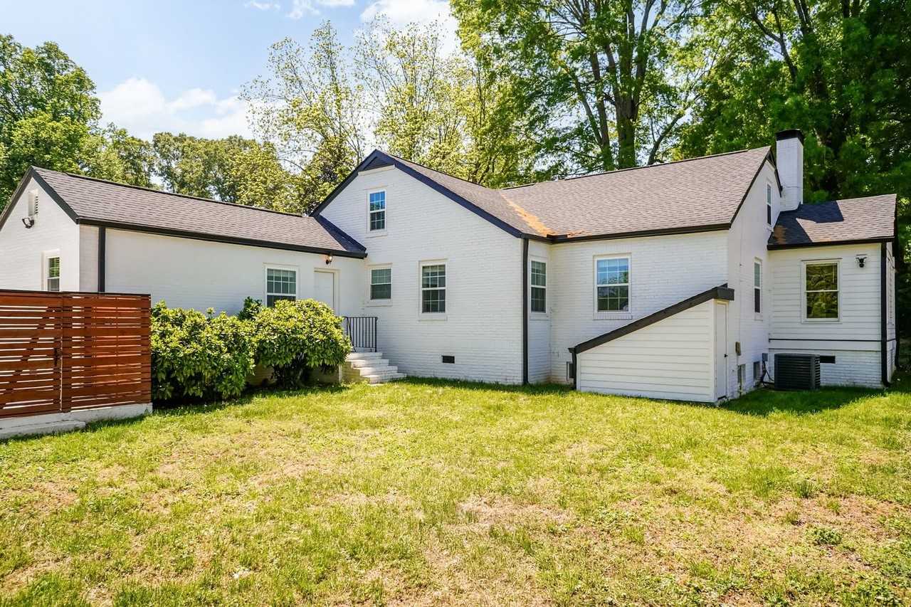 409 S Dogwood Ave - Photo 7 of 40