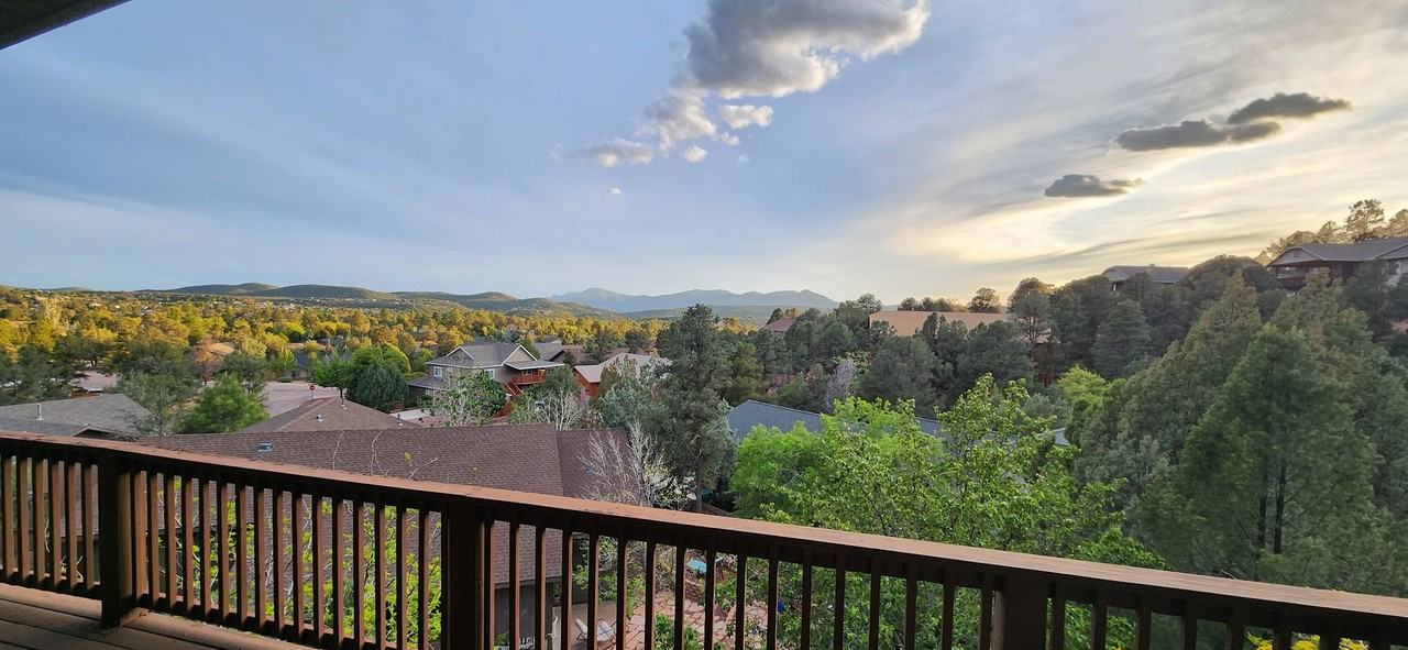 816 N Blue Spruce Cir - Photo 2 of 27