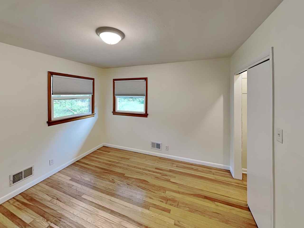 2204 Carlisle Rd - Photo 7 of 22