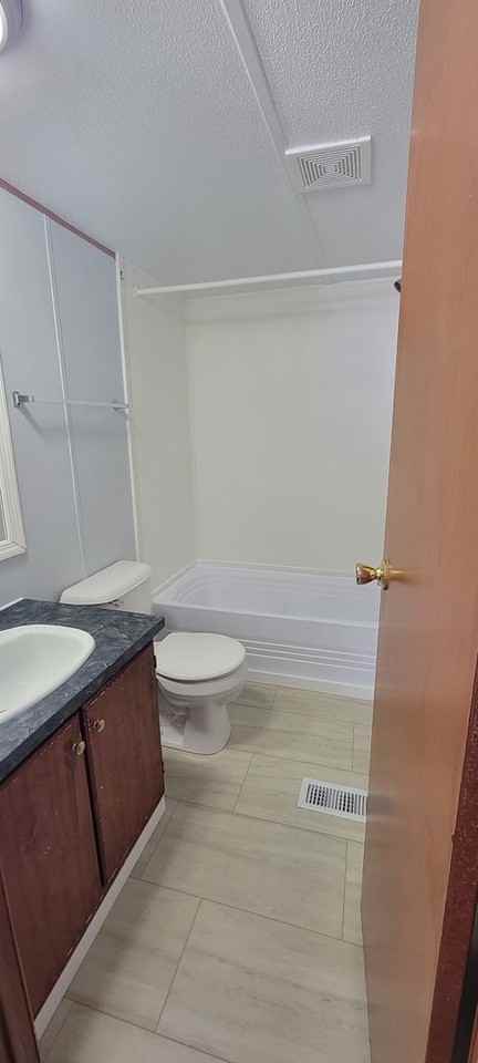 104 Juneau Way - Photo 4 of 11