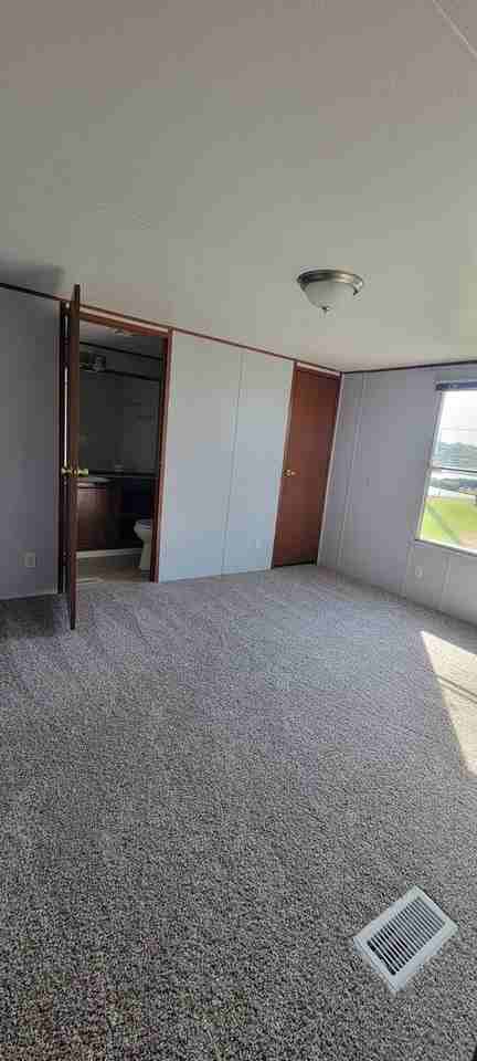 104 Juneau Way - Photo 5 of 11