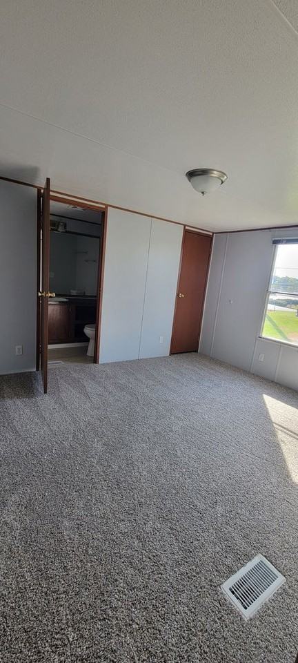 104 Juneau Way - Photo 6 of 11