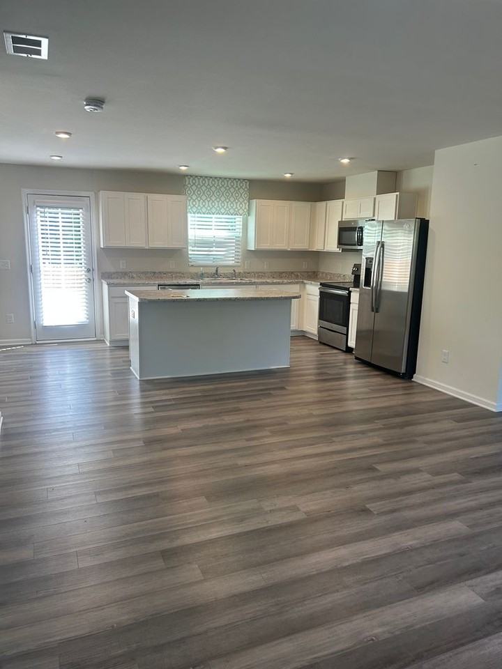 107 Ralston Rd - Photo 2 of 22