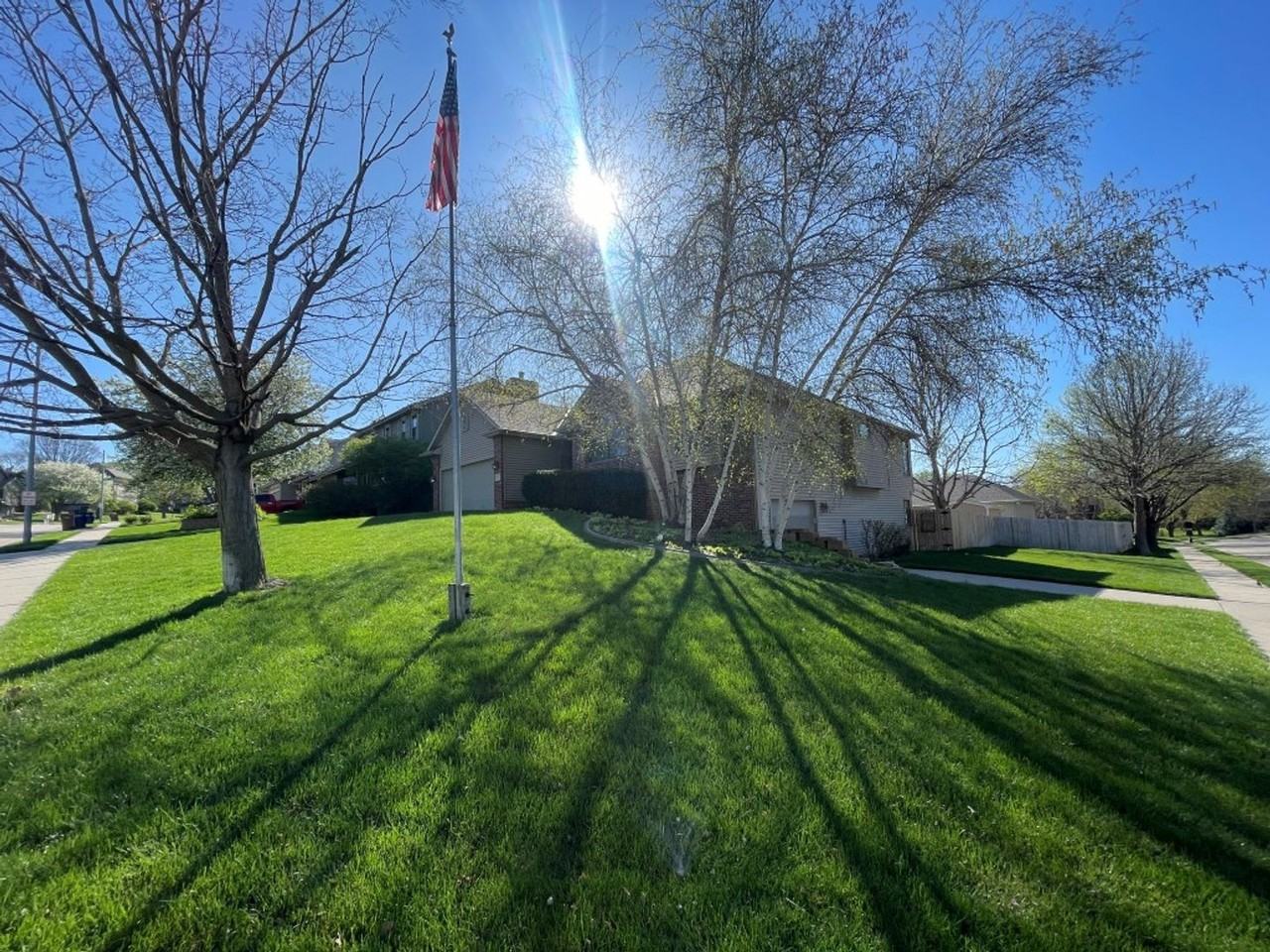 2807 Sheridan Rd - Photo 3 of 30