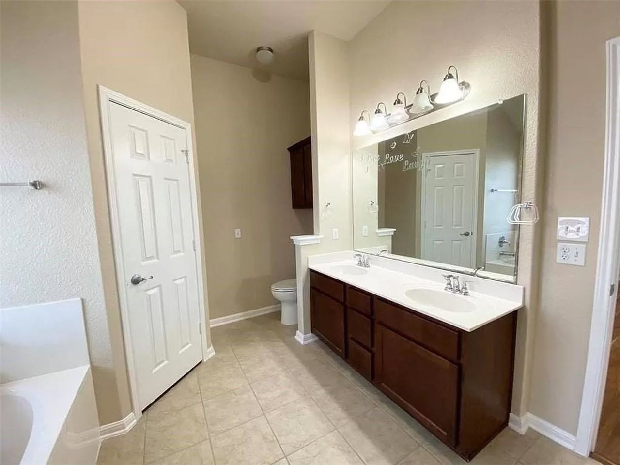 19001 Keeli Ln - Photo 7 of 26