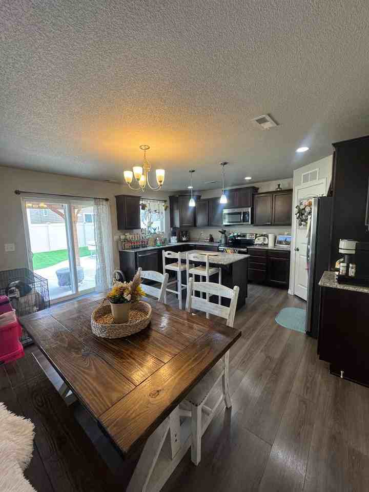 10863 Traders Pkwy - Photo 6 of 25