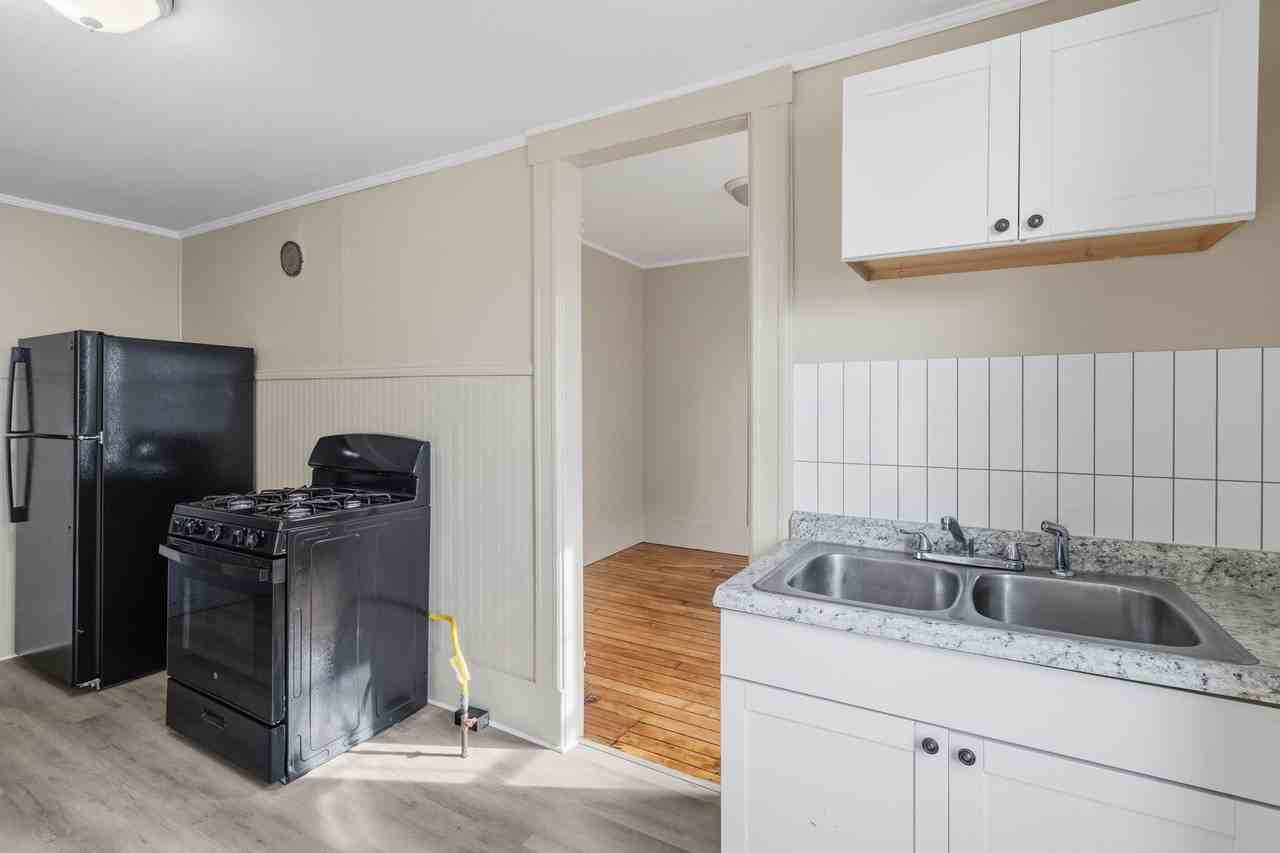 48 Hubbard St - Photo 3 of 14