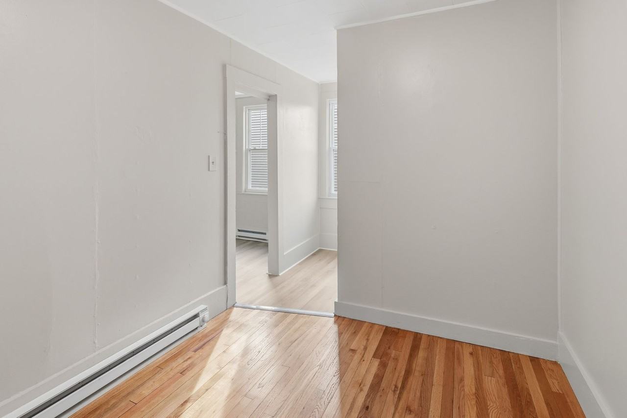 48 Hubbard St - Photo 5 of 14