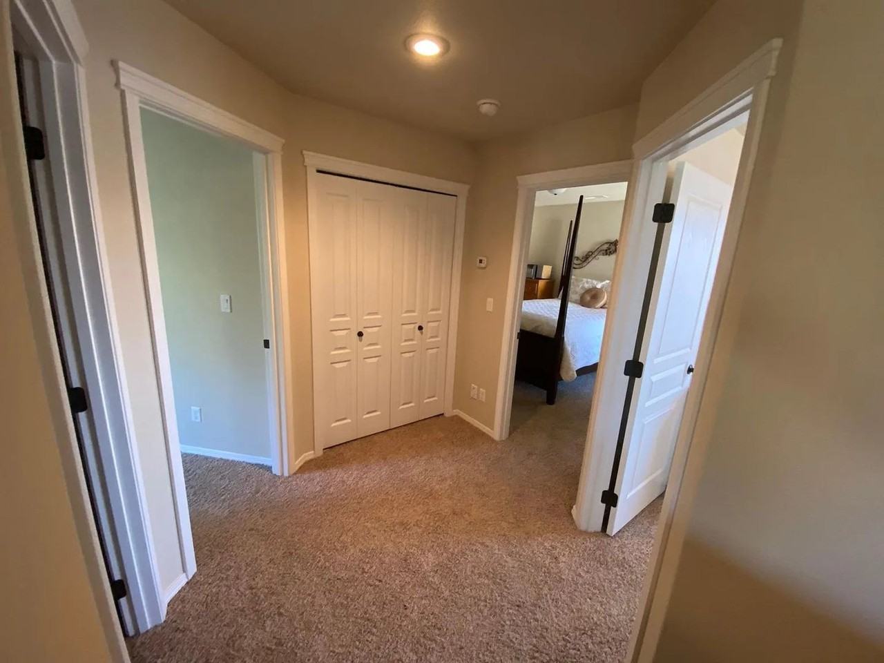8878 W Evening Star Ln - Photo 7 of 14