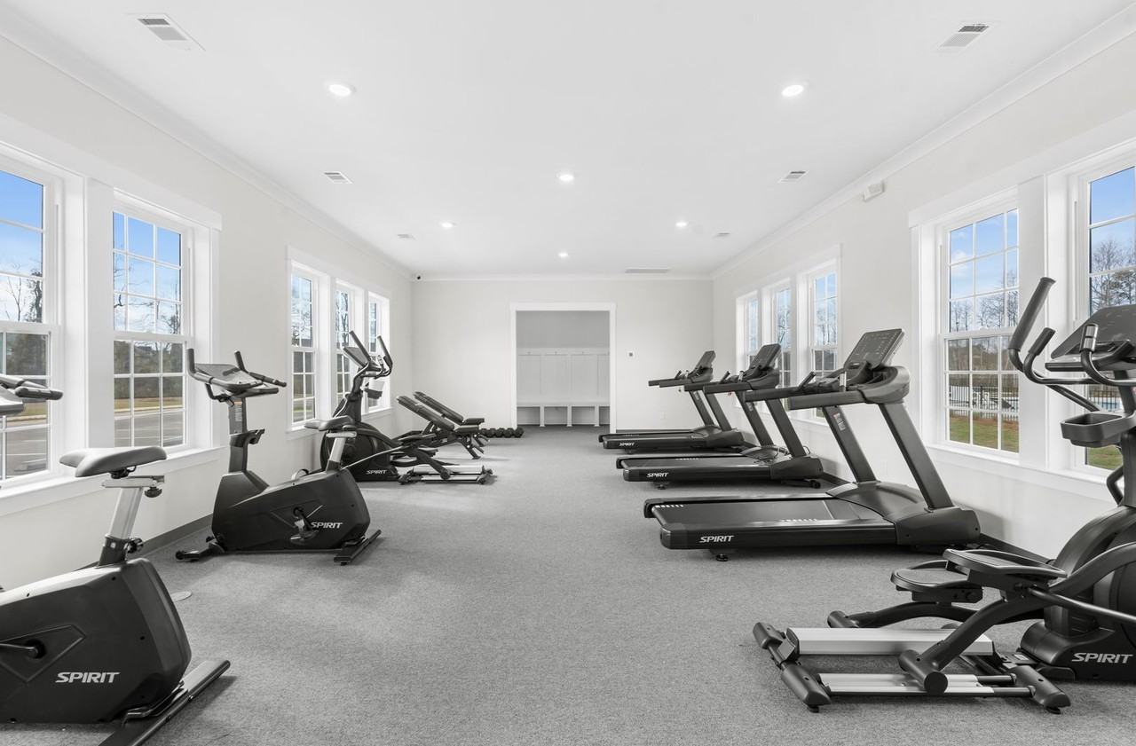 469 Sandbar Ln - Photo 2 of 20