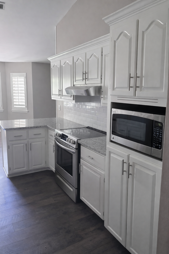 6916 Sea Shark Cir - Photo 2 of 6