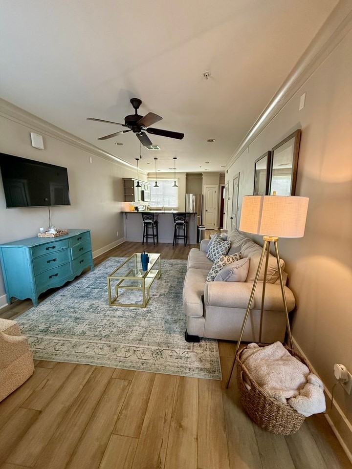 650 Dekalb St - Photo 4 of 12