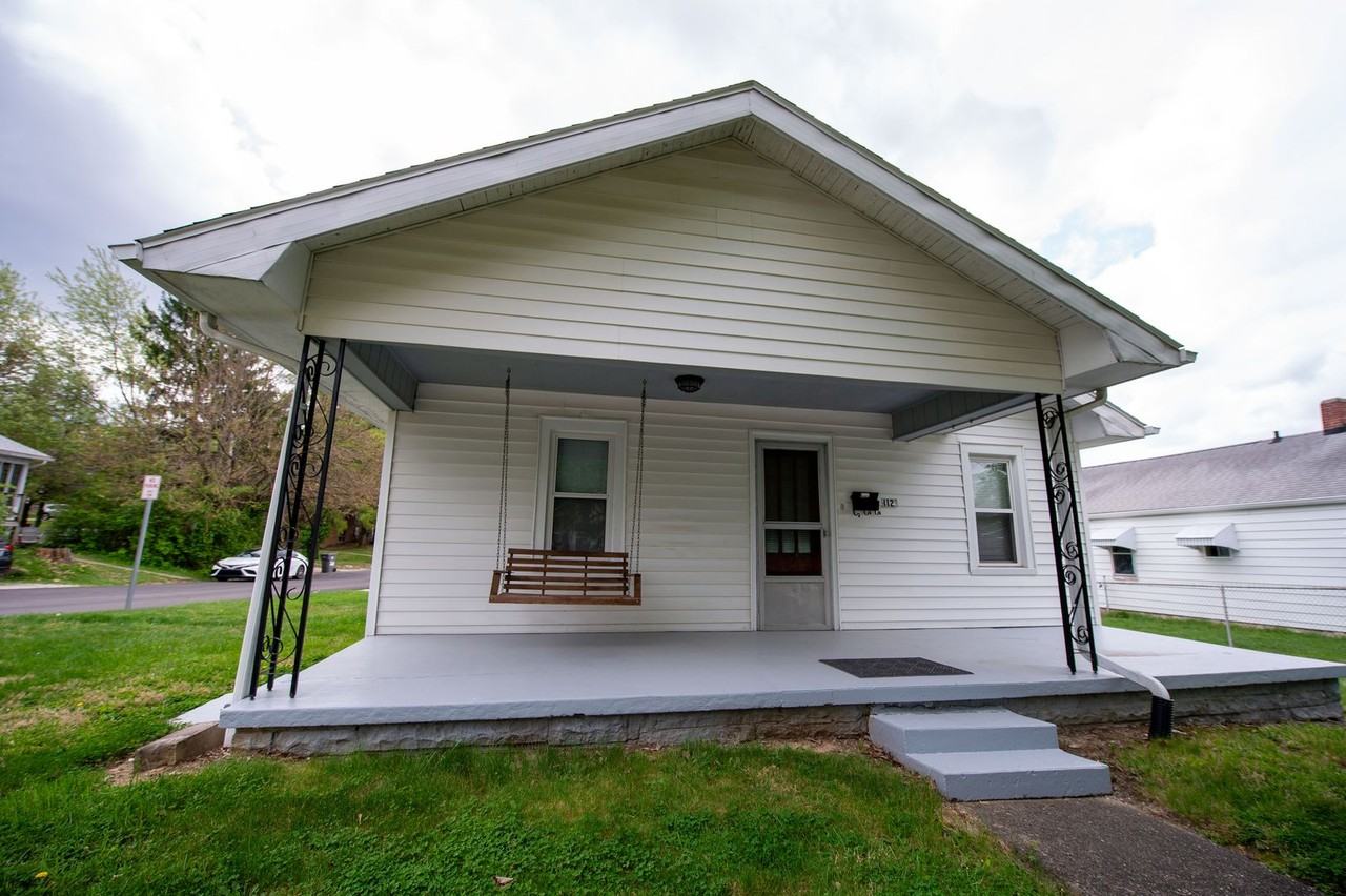 112 E 15th St - Photo 2 of 50