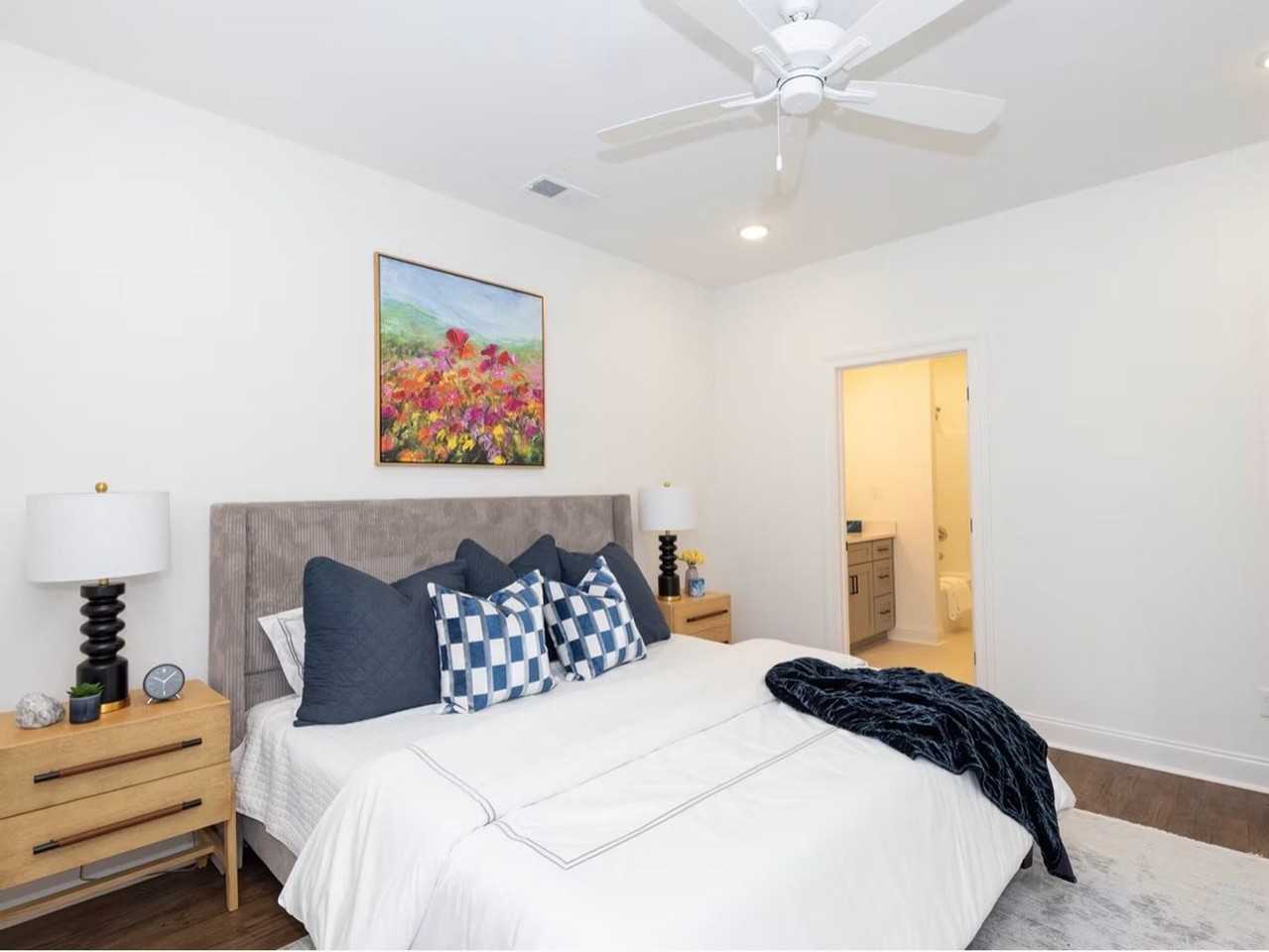 291 King St - Photo 4 of 8