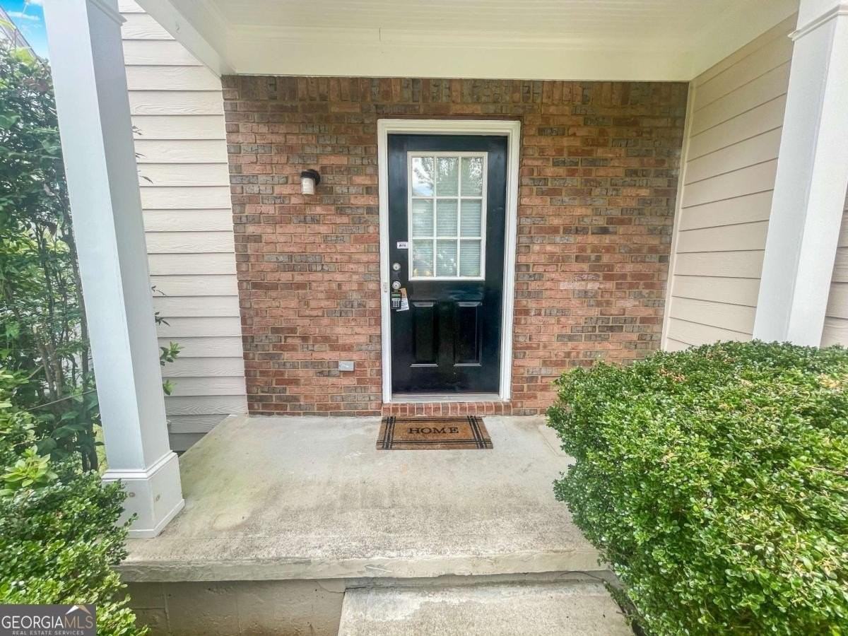 140 Calborne Ct - Photo 2 of 39