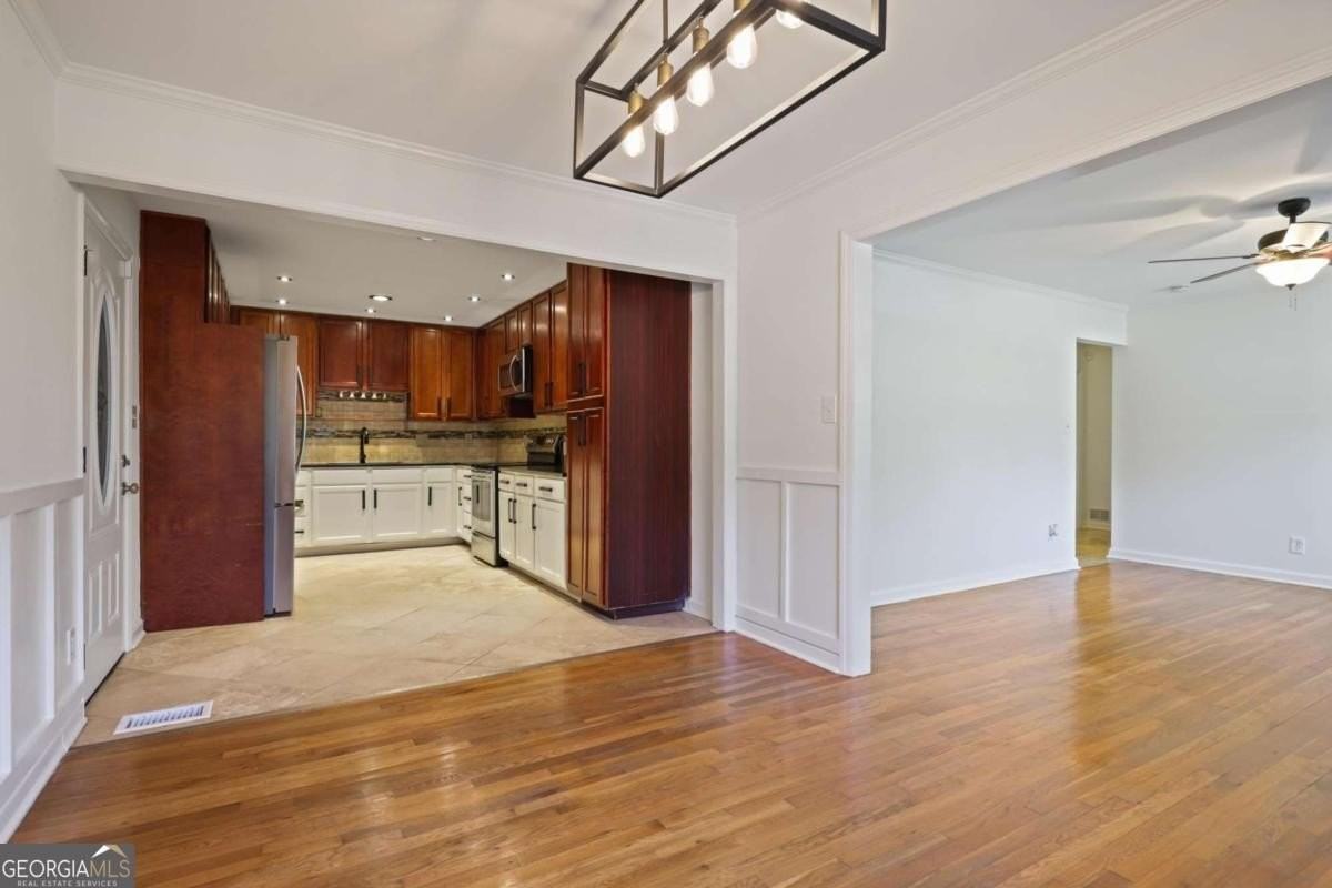 2311 Robin Ln Se - Photo 7 of 30