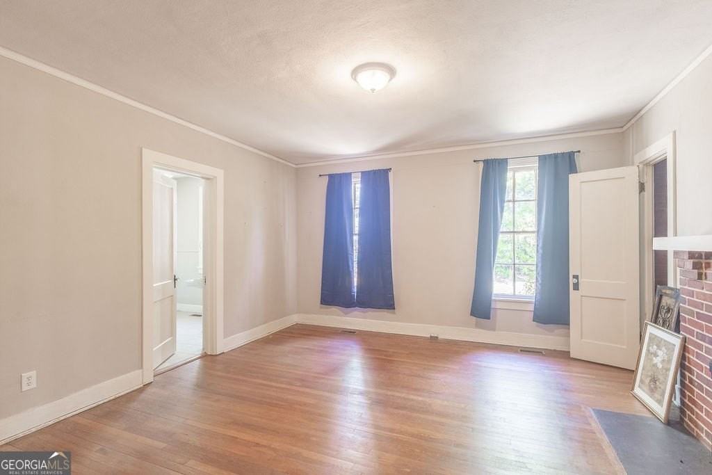 356 Jackson St - Photo 3 of 12