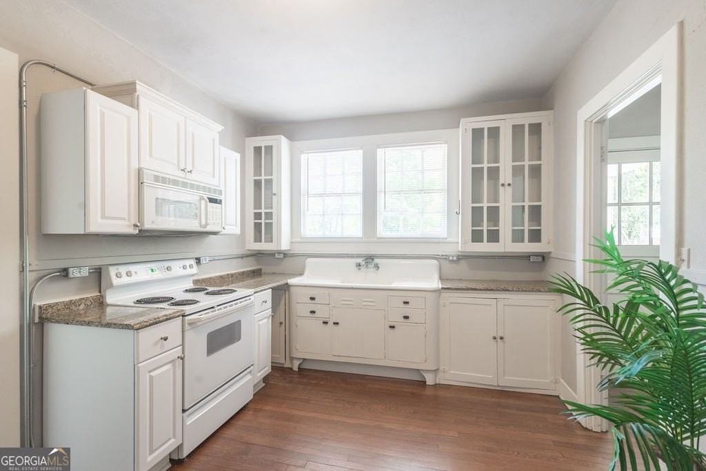 356 Jackson St - Photo 5 of 12