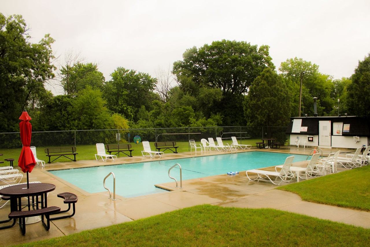 9500 N Green Bay Rd - Photo 2 of 28