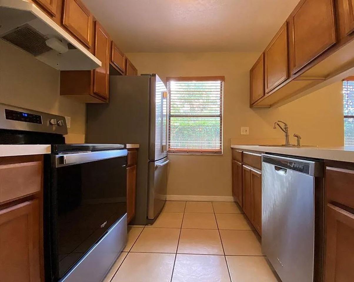 3254 Howell Branch Rd - Photo 7 of 16