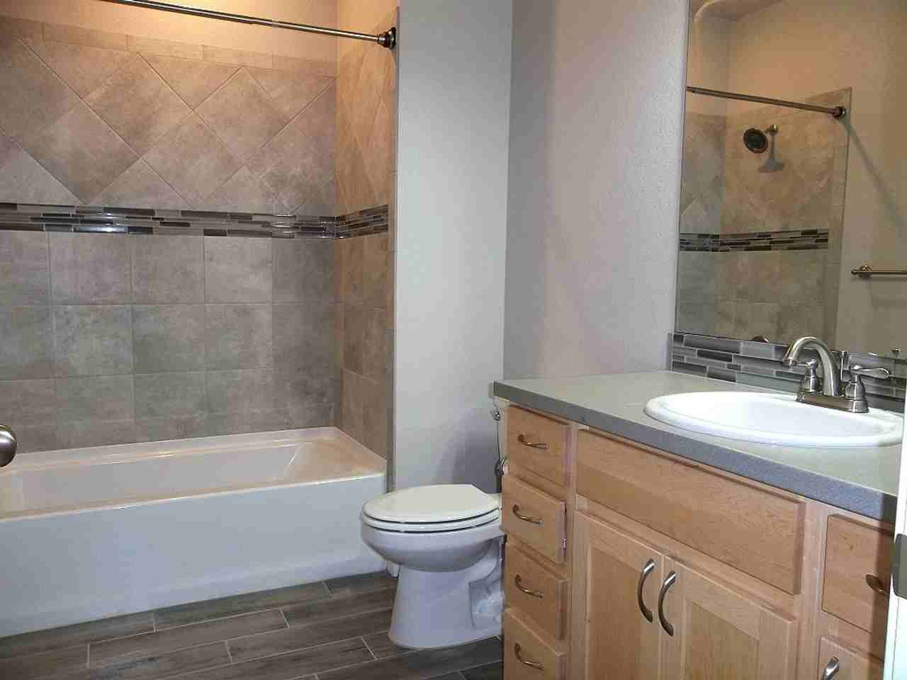 4642 Hahns Peak Dr - Photo 5 of 8