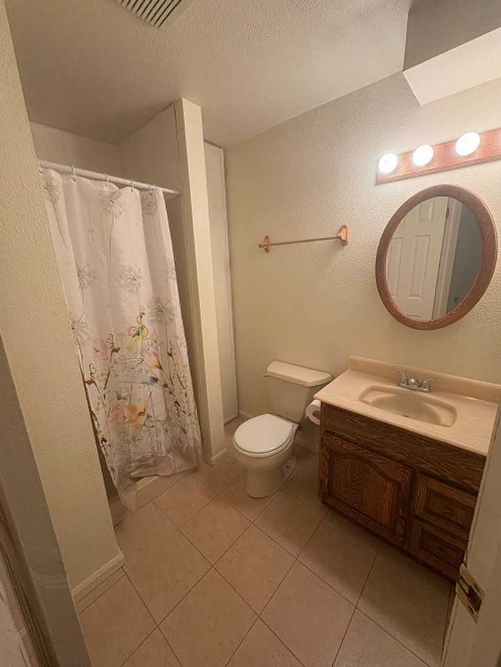 3124 Laredo Ln - Photo 6 of 11